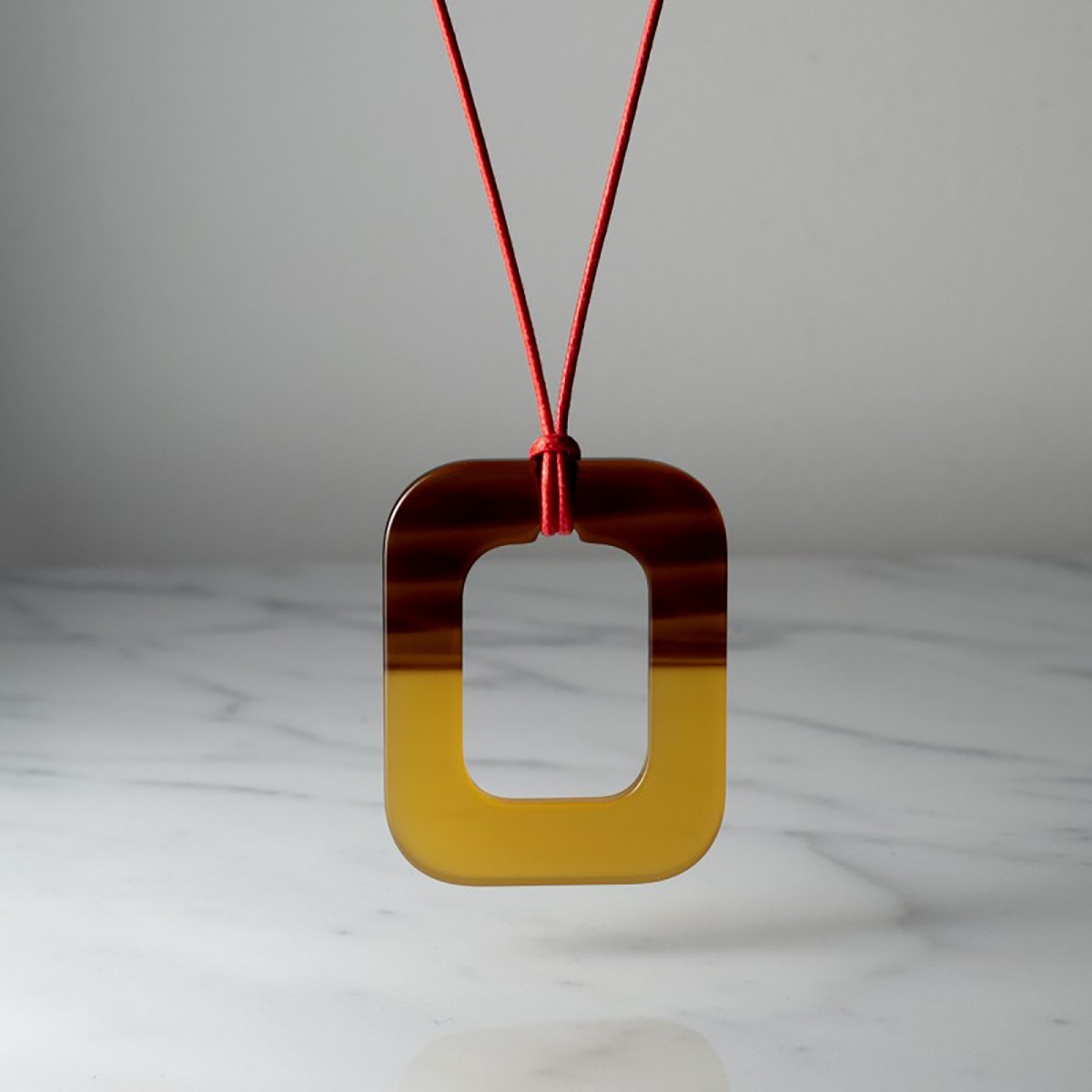 TARA SMALL - Necklace-jewellery in acetate for glasses, handcrafted by the Hervé Domar workshop