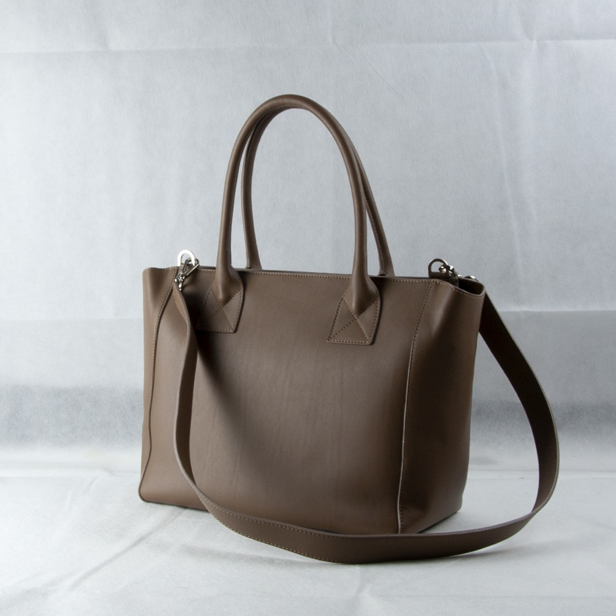 MARIA - Calfskin leather bag, handmade in Italy