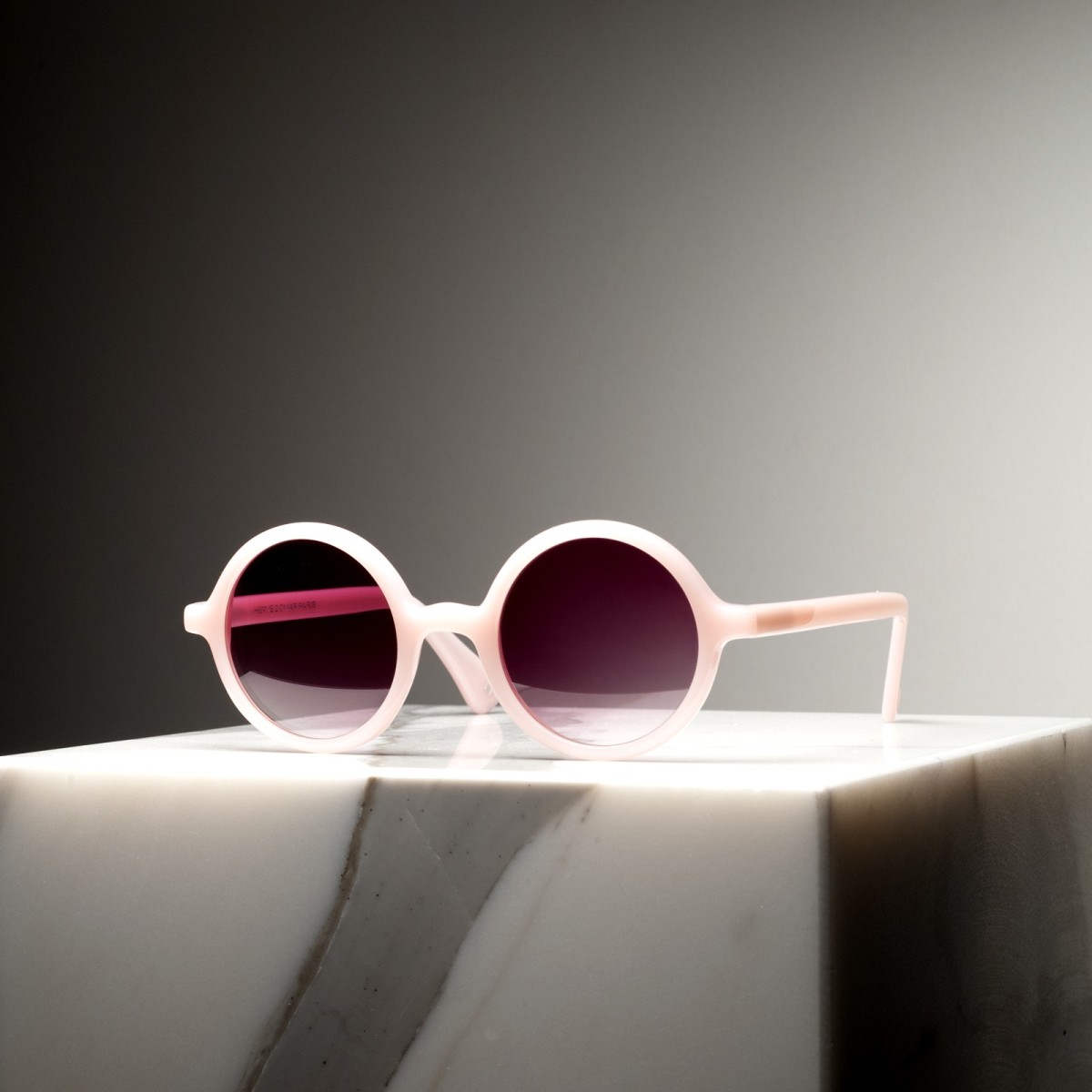 0146 - Glasses in acetate handmade in France
