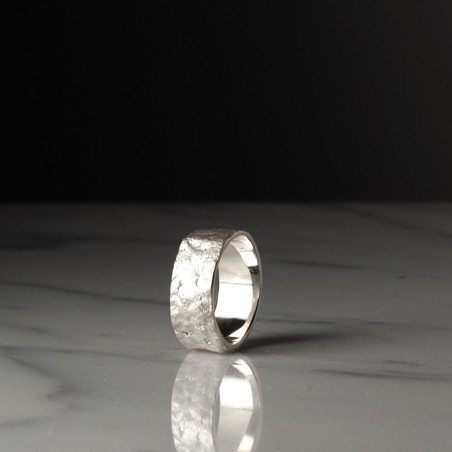 SKIN F PETIT MODÈLE 2138 - Bague fabriquée à la main en France