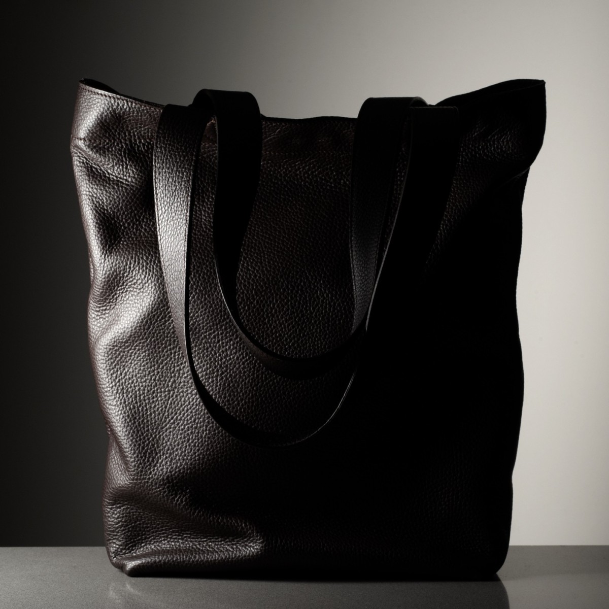 LIBERTA - Bull leather totebag, handmade in Italy