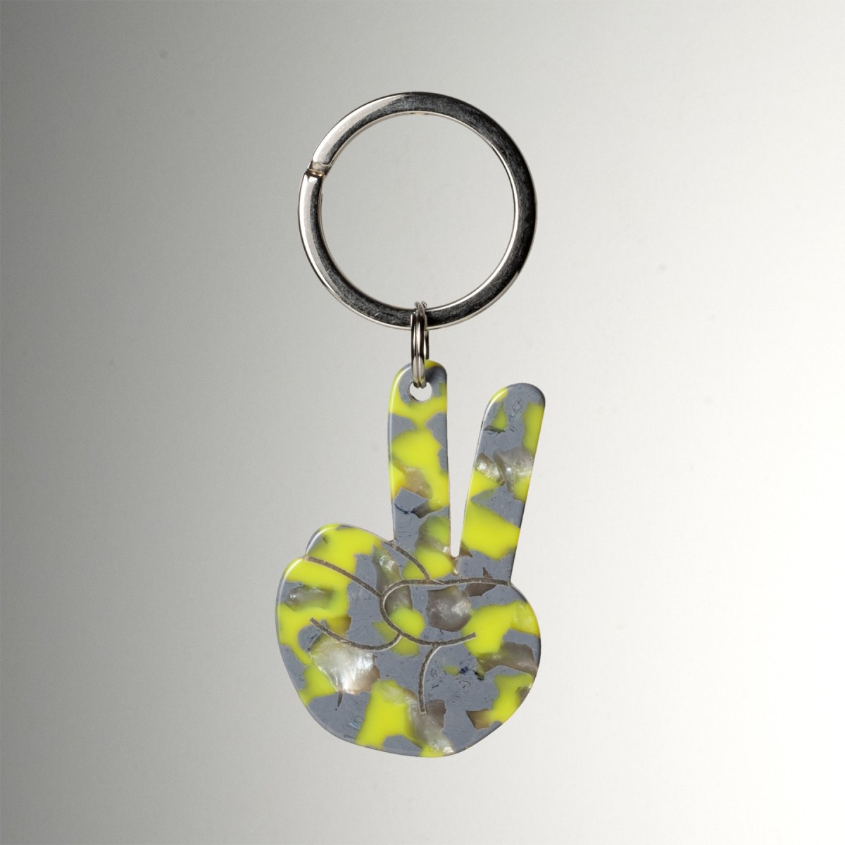 PAIX- Keyring in acetate handcrafted by Hervé Domar workshop