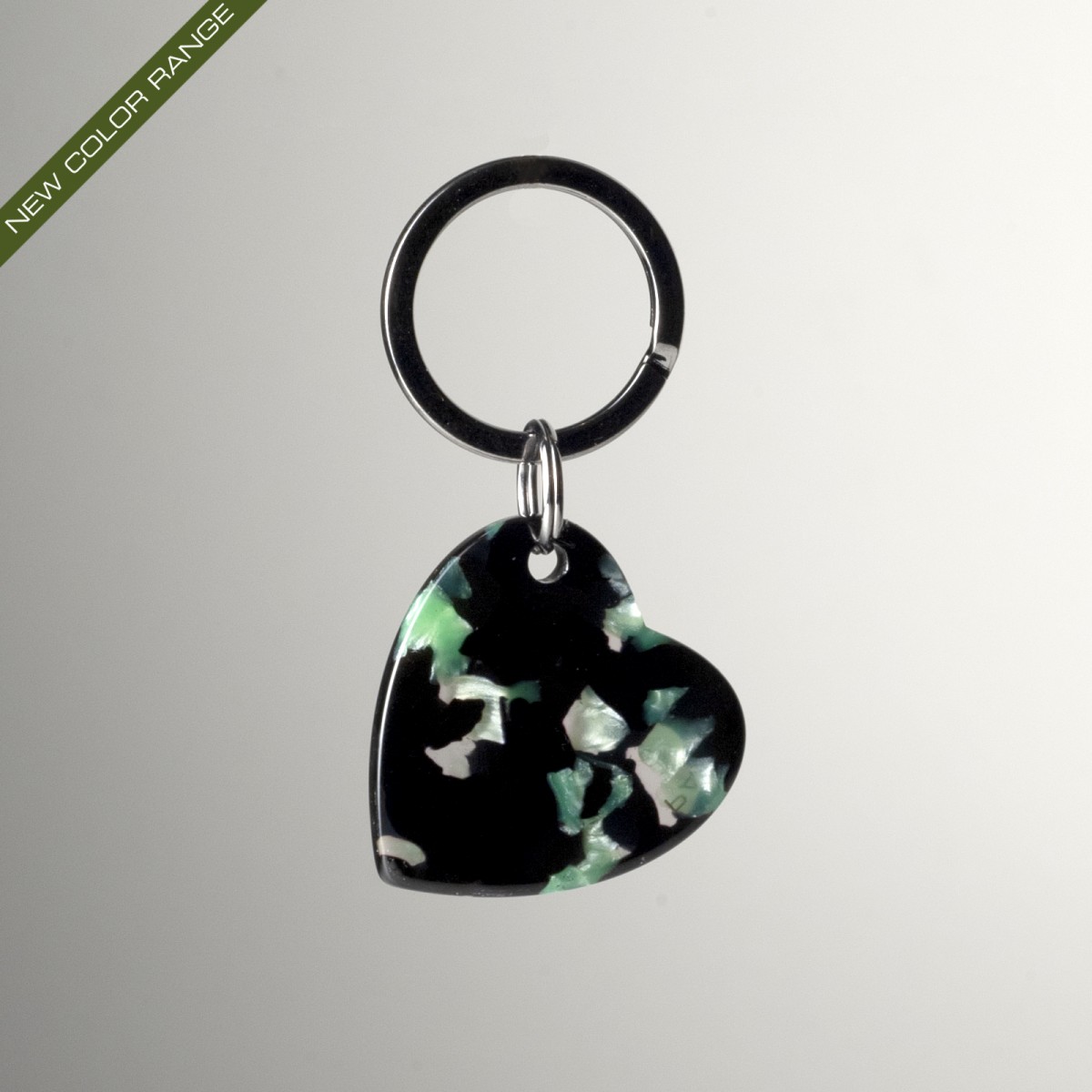 AMOUR - Keyring in acetate handcrafted by Hervé Domar workshop
