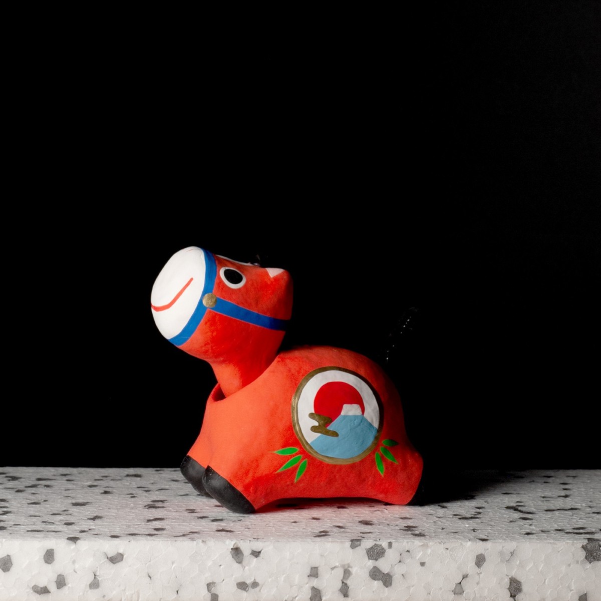 LE PETIT CHEVAL ROUGE