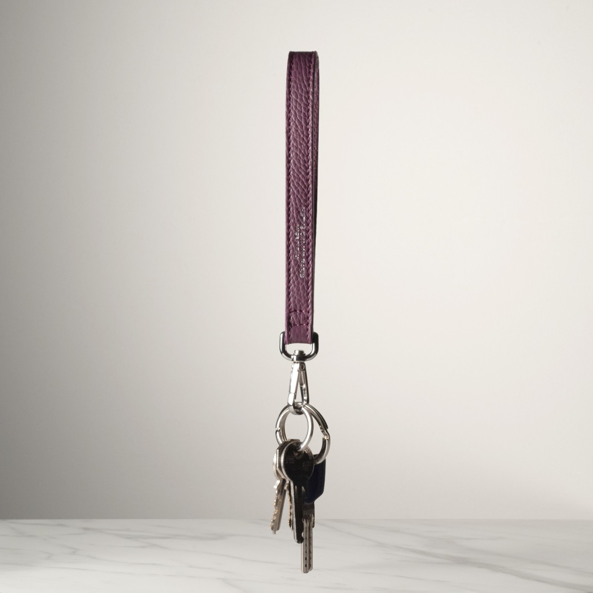 DRAGONNE - Keyring in leather handcrafted in Italy
